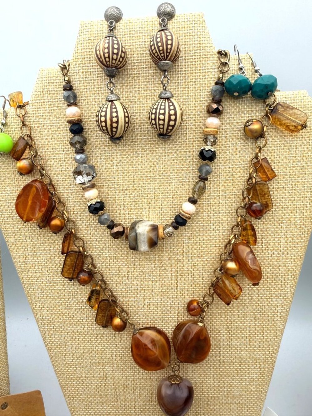 Vintage Boho Jewelry Lot 50 Pcs Mixed Materials Wear Necklace Earrings Bracelets - Picture 9 of 15